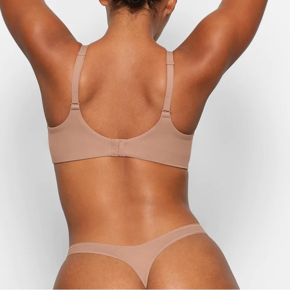 SKIMS FITS EVERYBODY T-SHIRT BRA - Picture 2 of 4